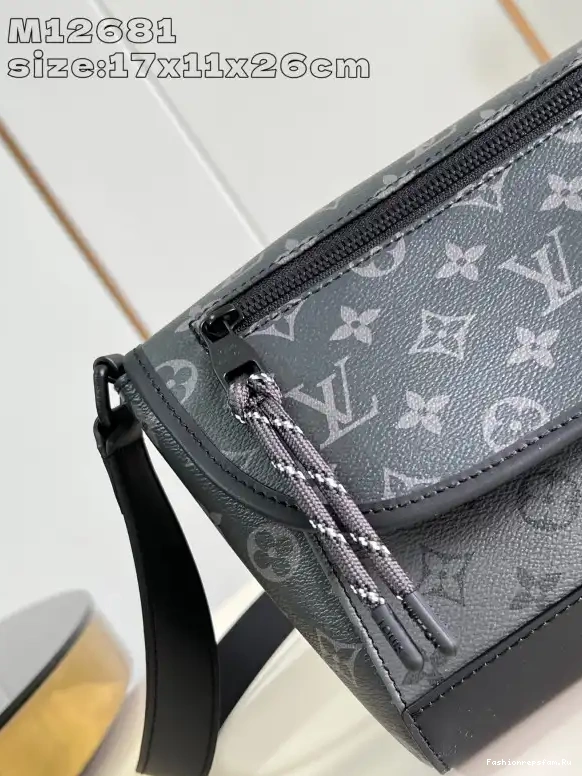 FS CHEAP Vuitton Louis Messenger Pulse 0525